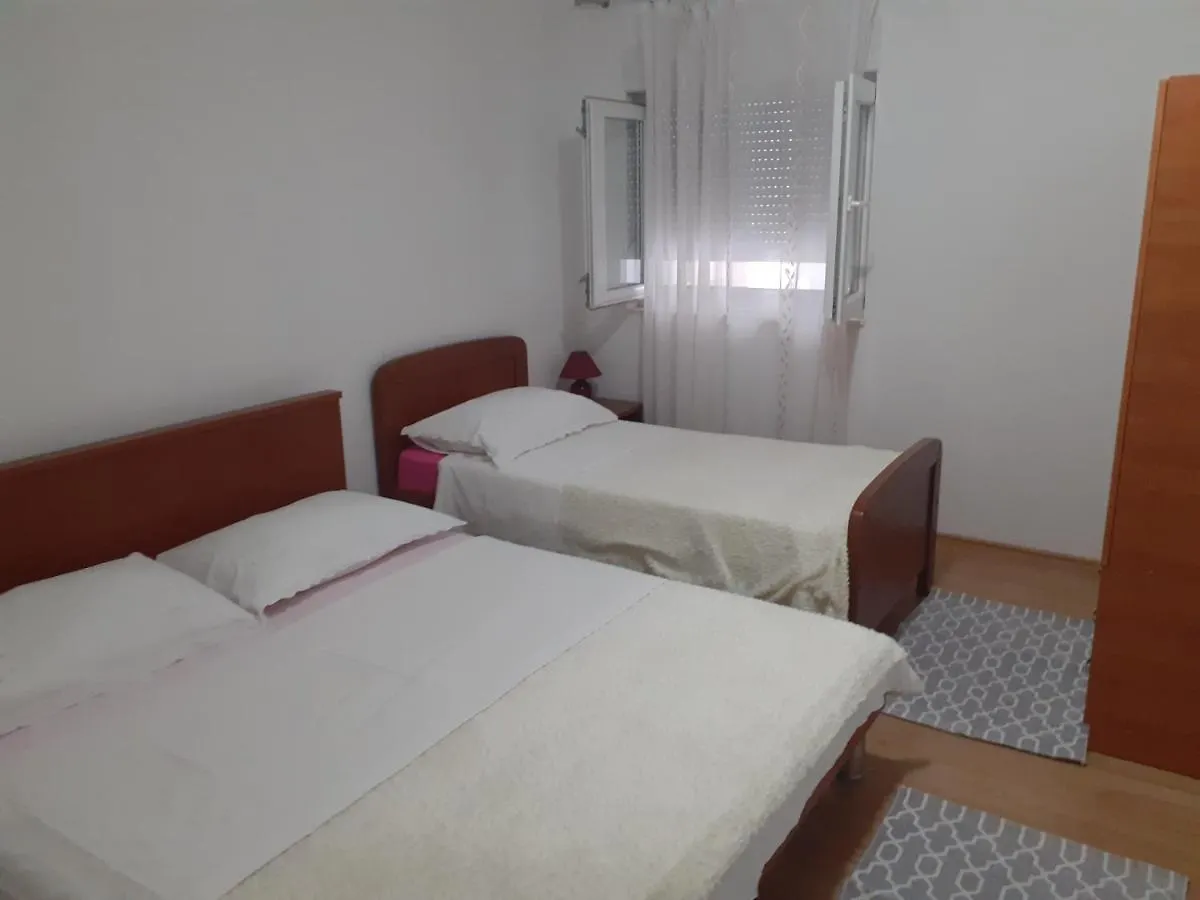 Apartment Papak Trogir 0*,  Croatia