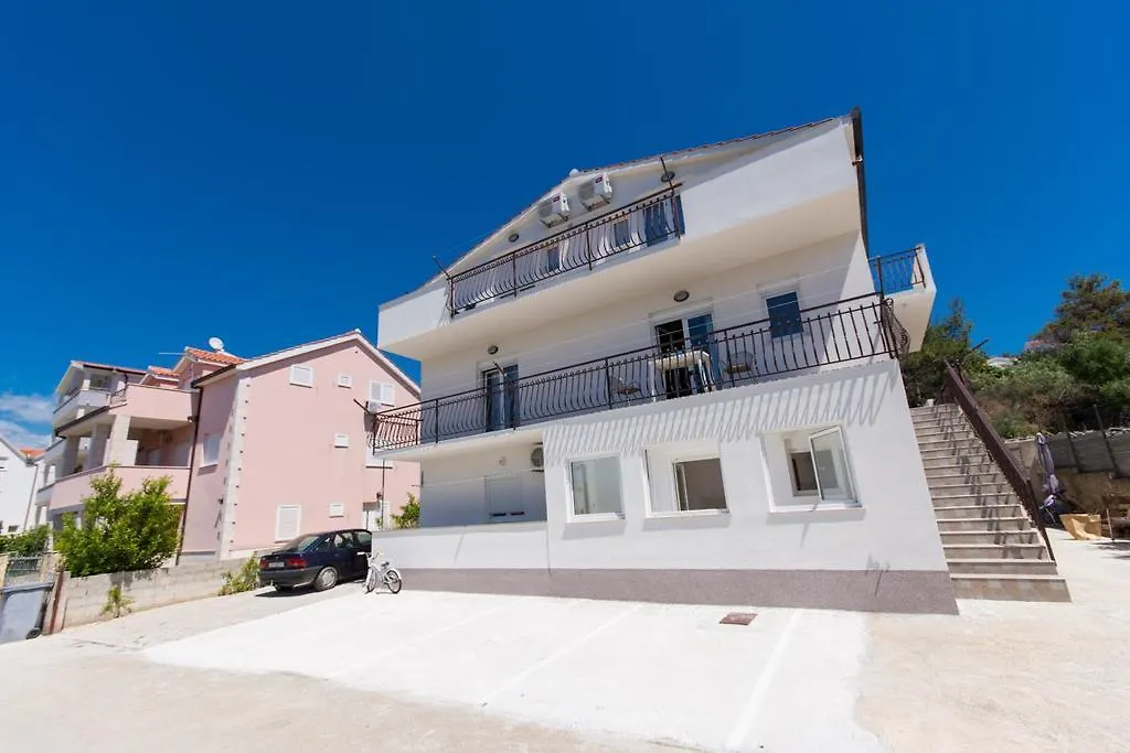 Apartment Papak Trogir
